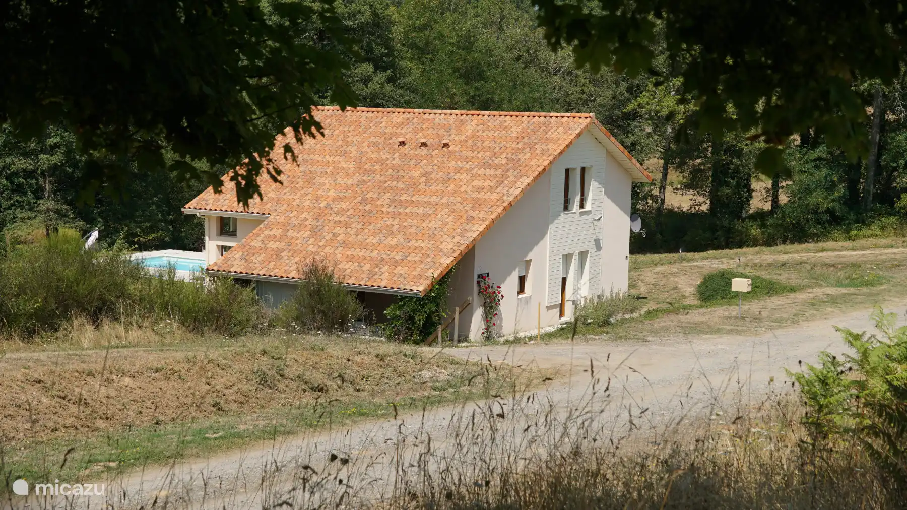 Ubicación de la casa, fachada