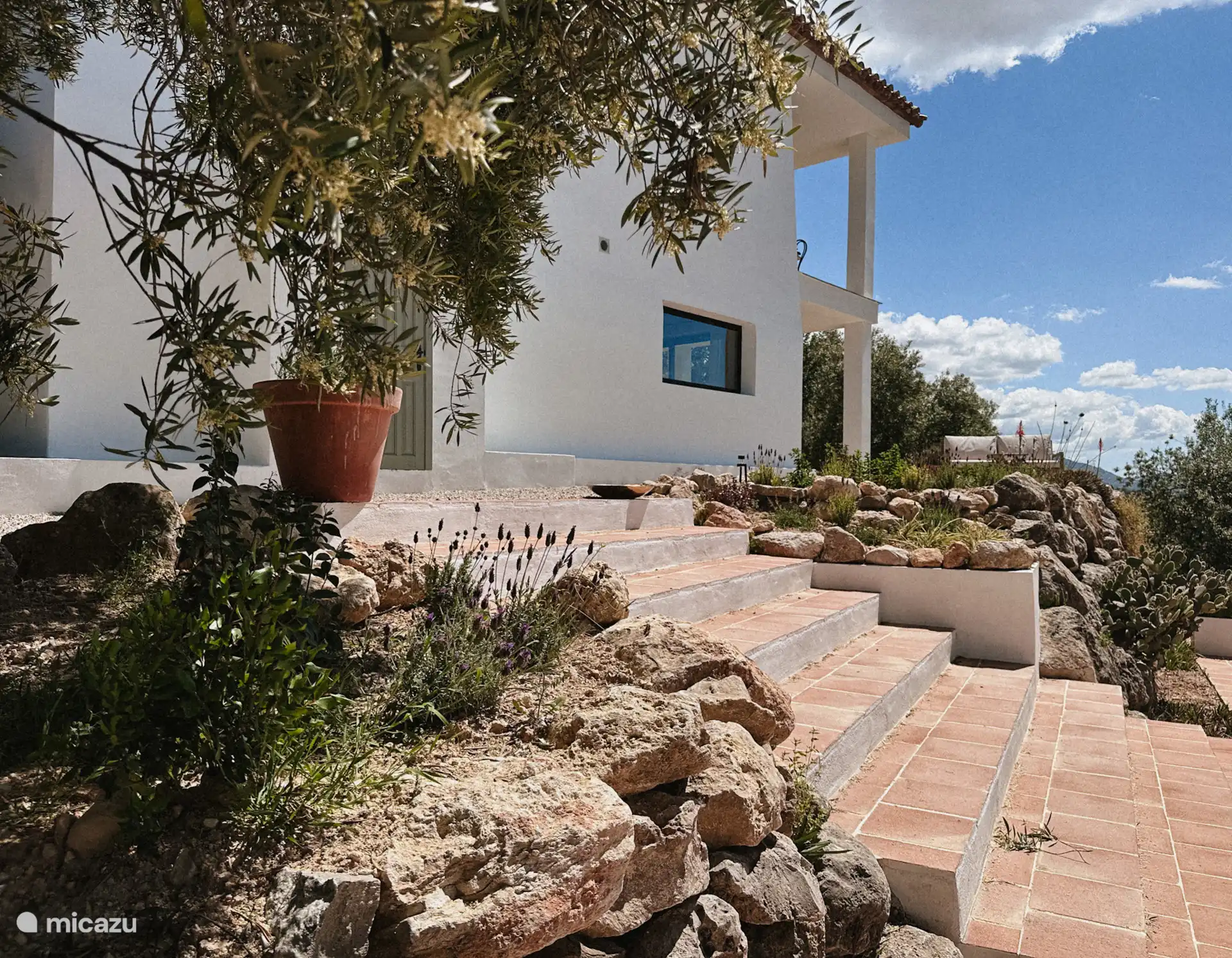 Zijkant van Casa Serrana