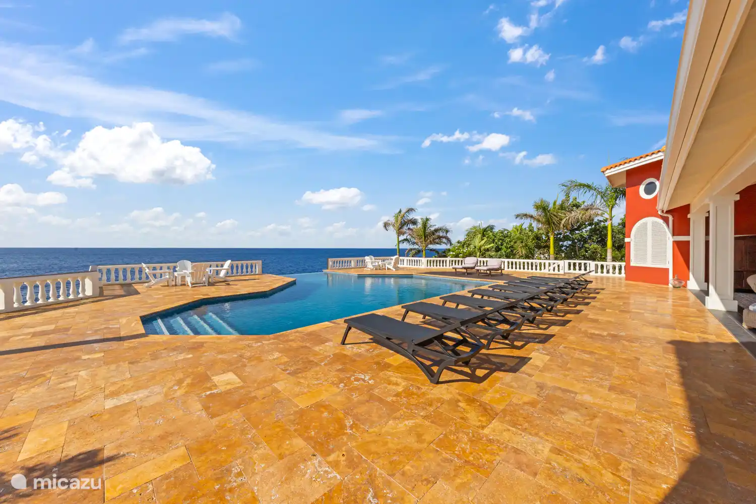 Fantastischer privater Pool mit Aussicht