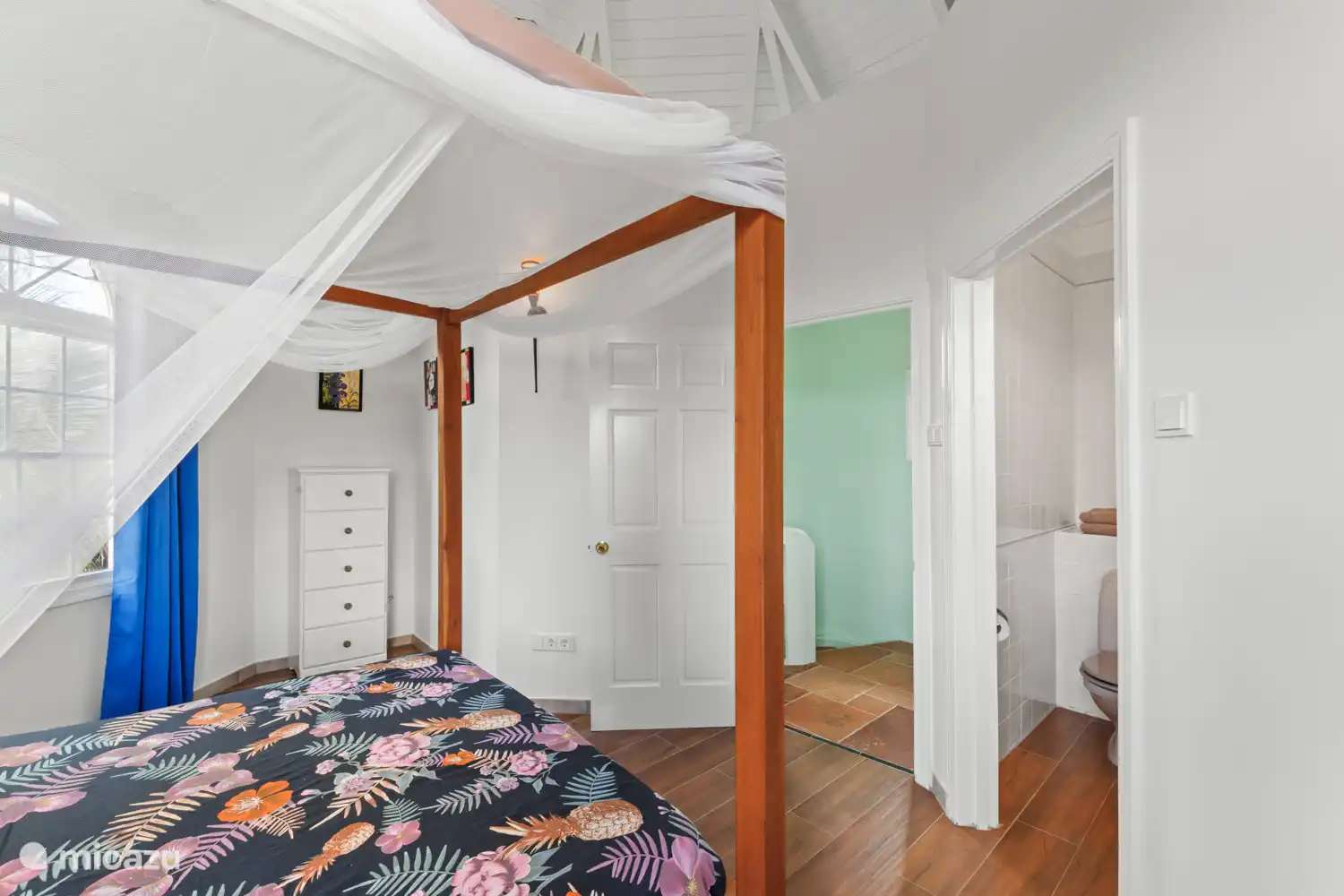 6. Schlafzimmer, in einem der Türme