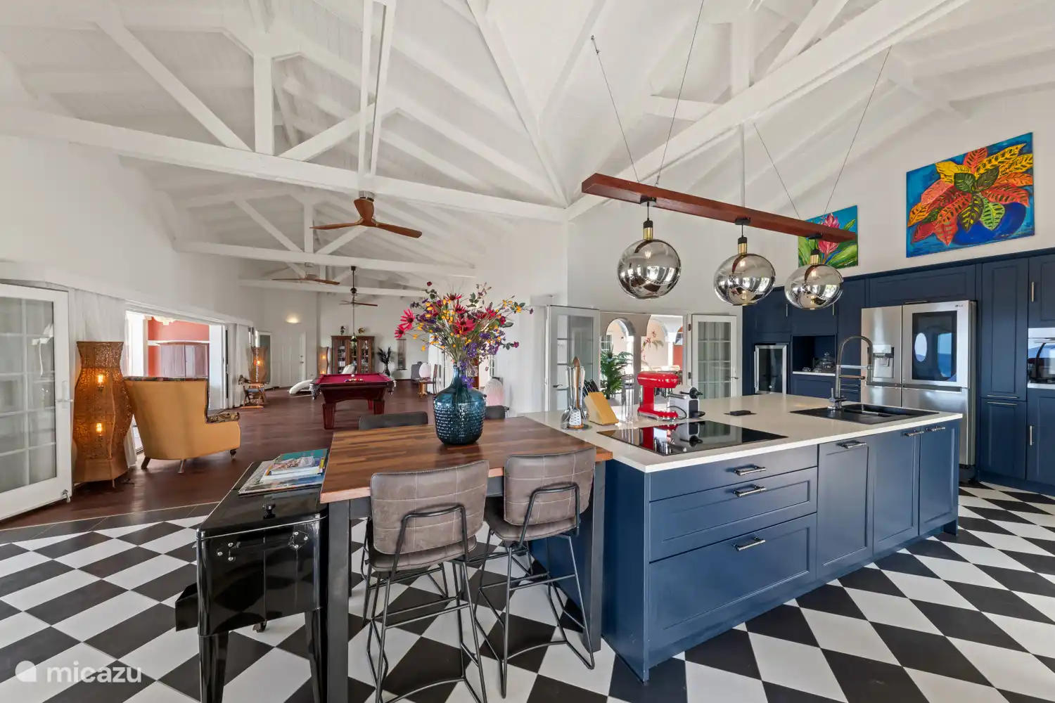 Offener Grundriss, große Küche