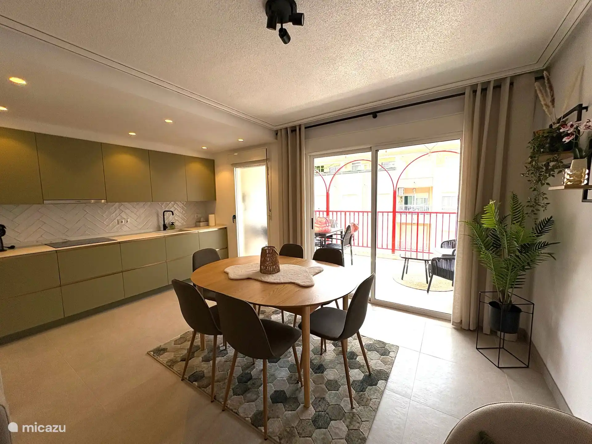 Open keuken en eethoek