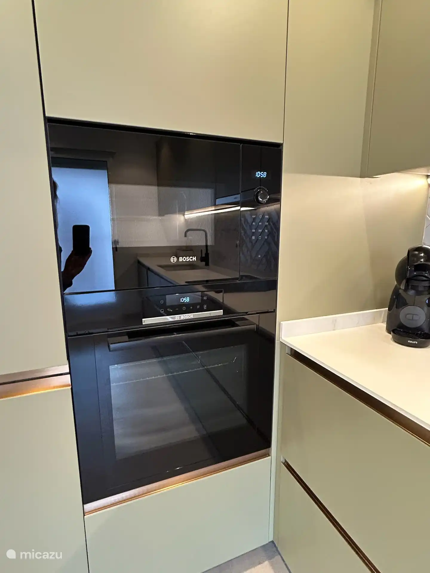 Oven en combi microgolf oven 
Dolce gusto koffie apparaat