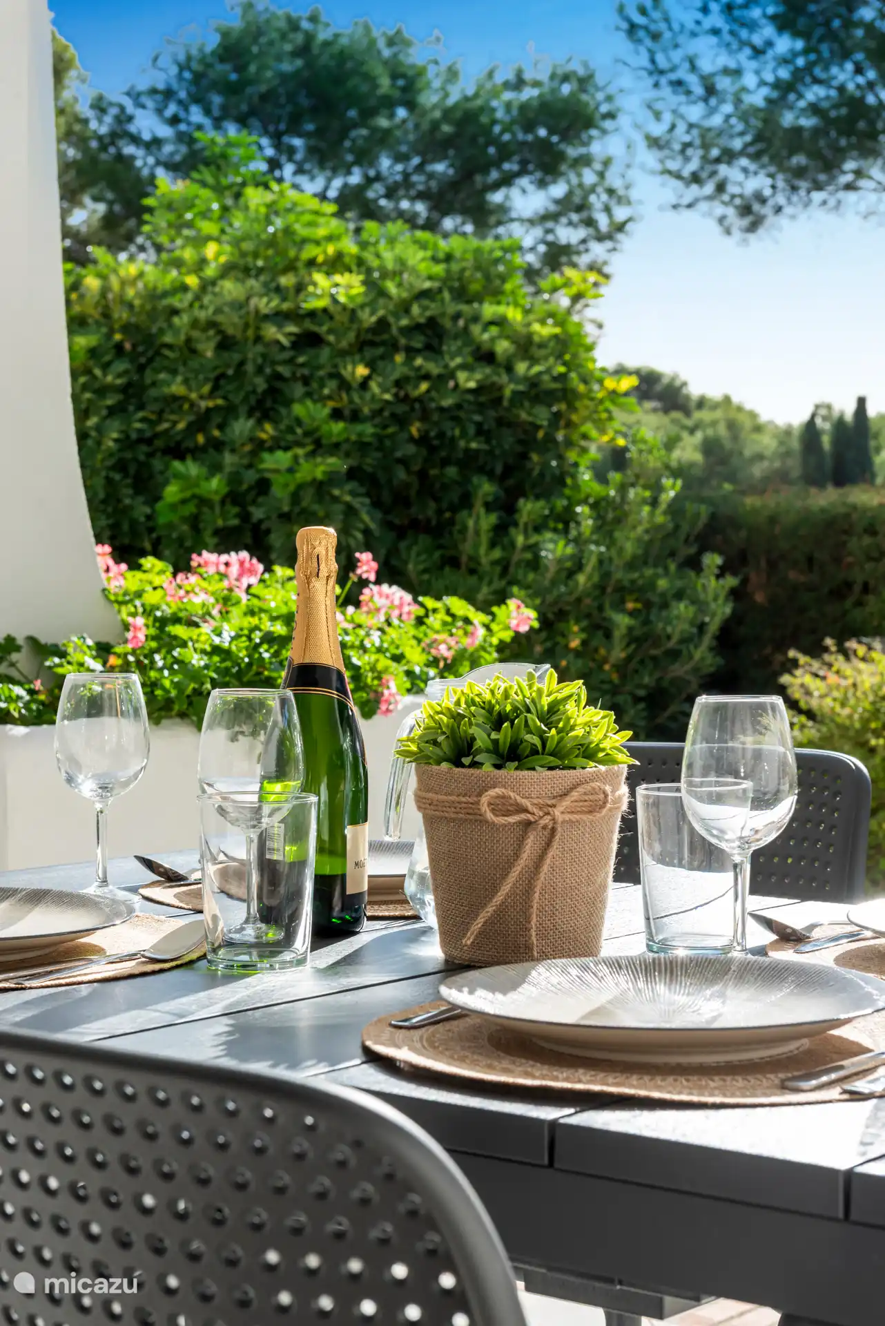 Zona de comedor exterior