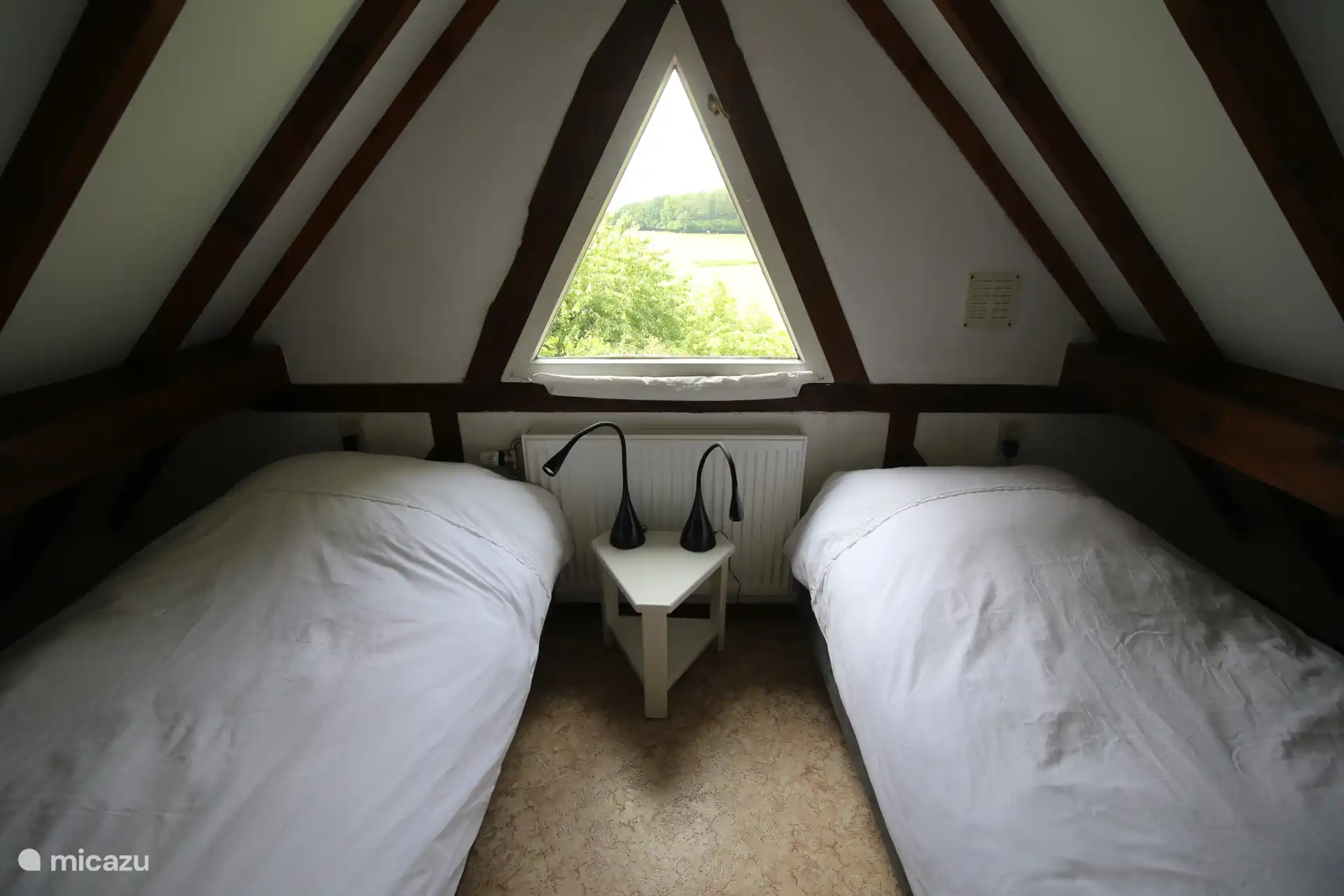 Slaapkamer 2e verdieping