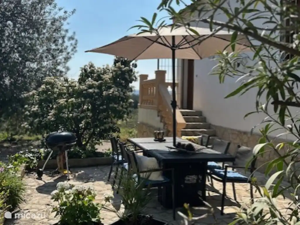 Die sonnige Terrasse