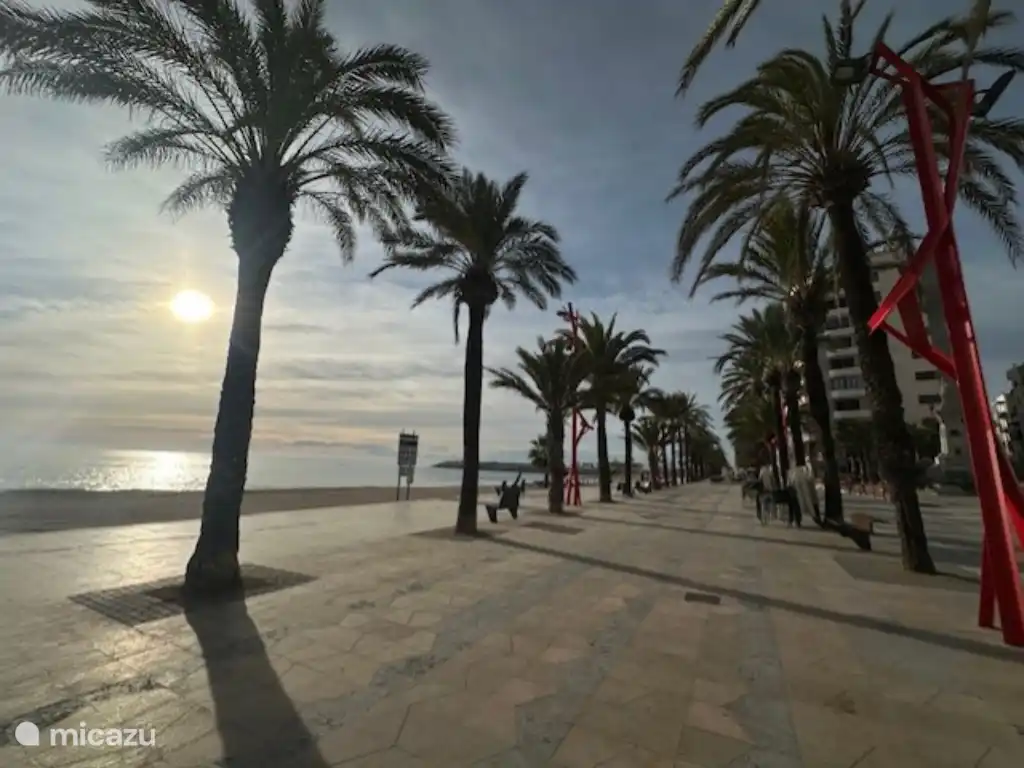 Vinaros est réputée pour ses magnifiques plages au sable doré et aux eaux cristallines. Avec plus de 12 kilomètres de littoral, la ville offre une gamme de plages.