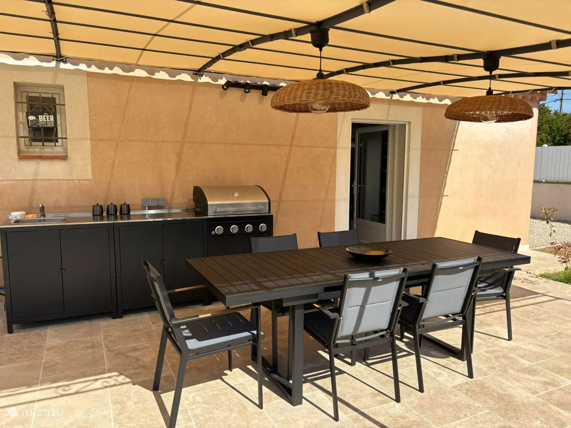 Buitenkeuken met bbq