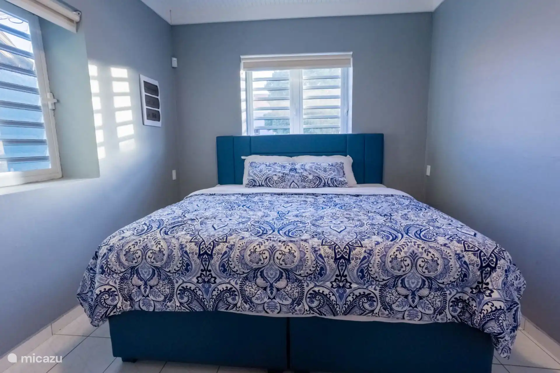 Chambre avec lit king size