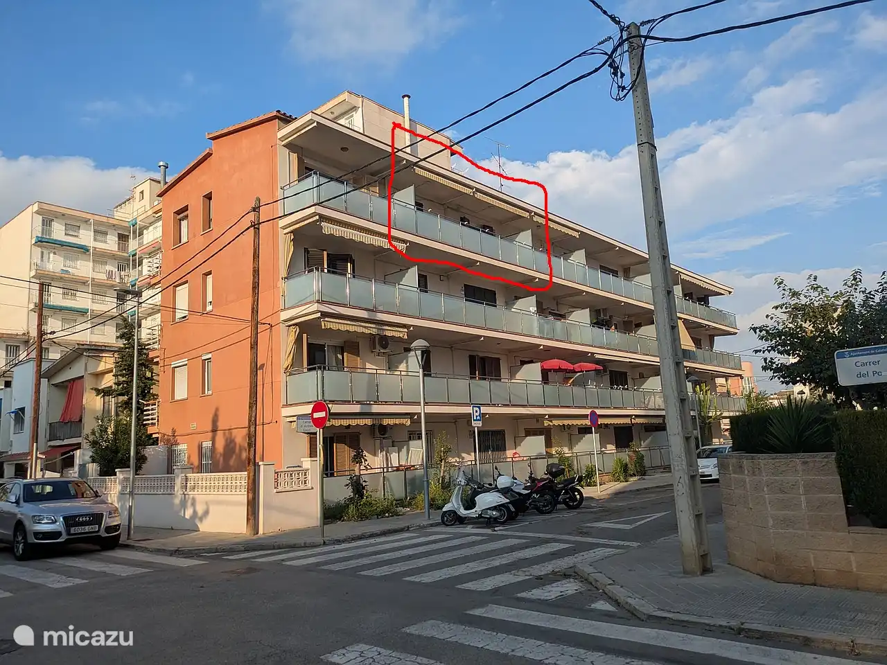 The building, with the location of the apartment