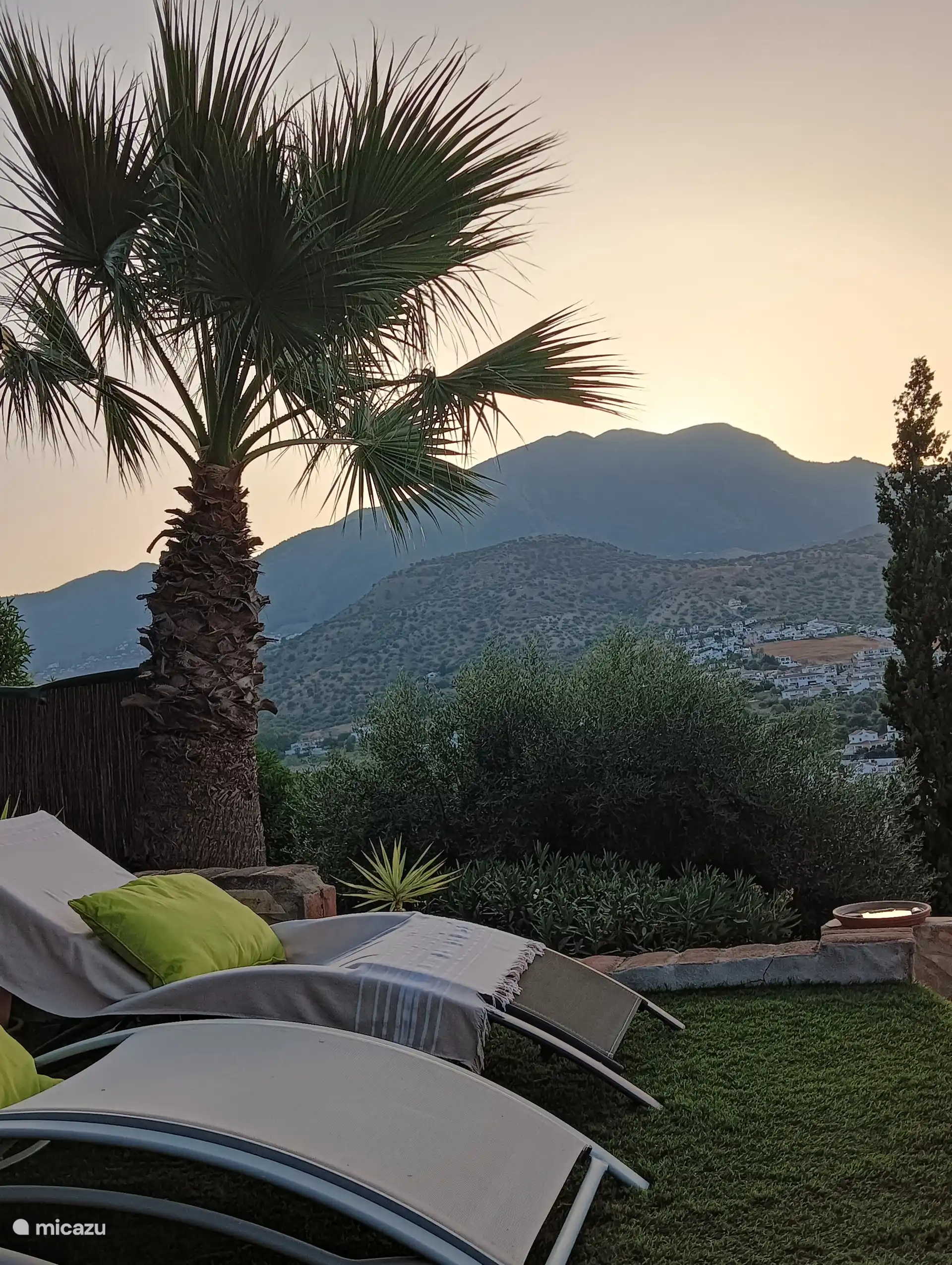 Uitzicht op de berg La Maroma.