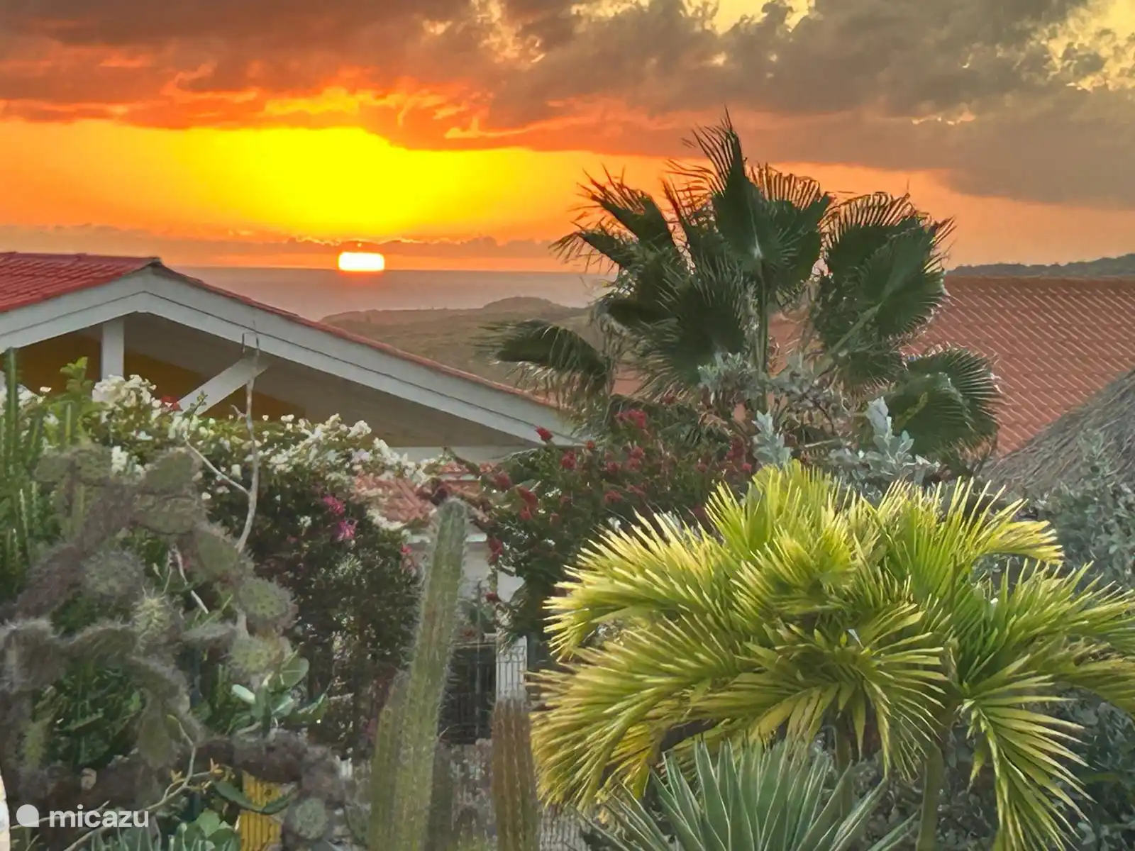 Zonsondergang vanaf het terras