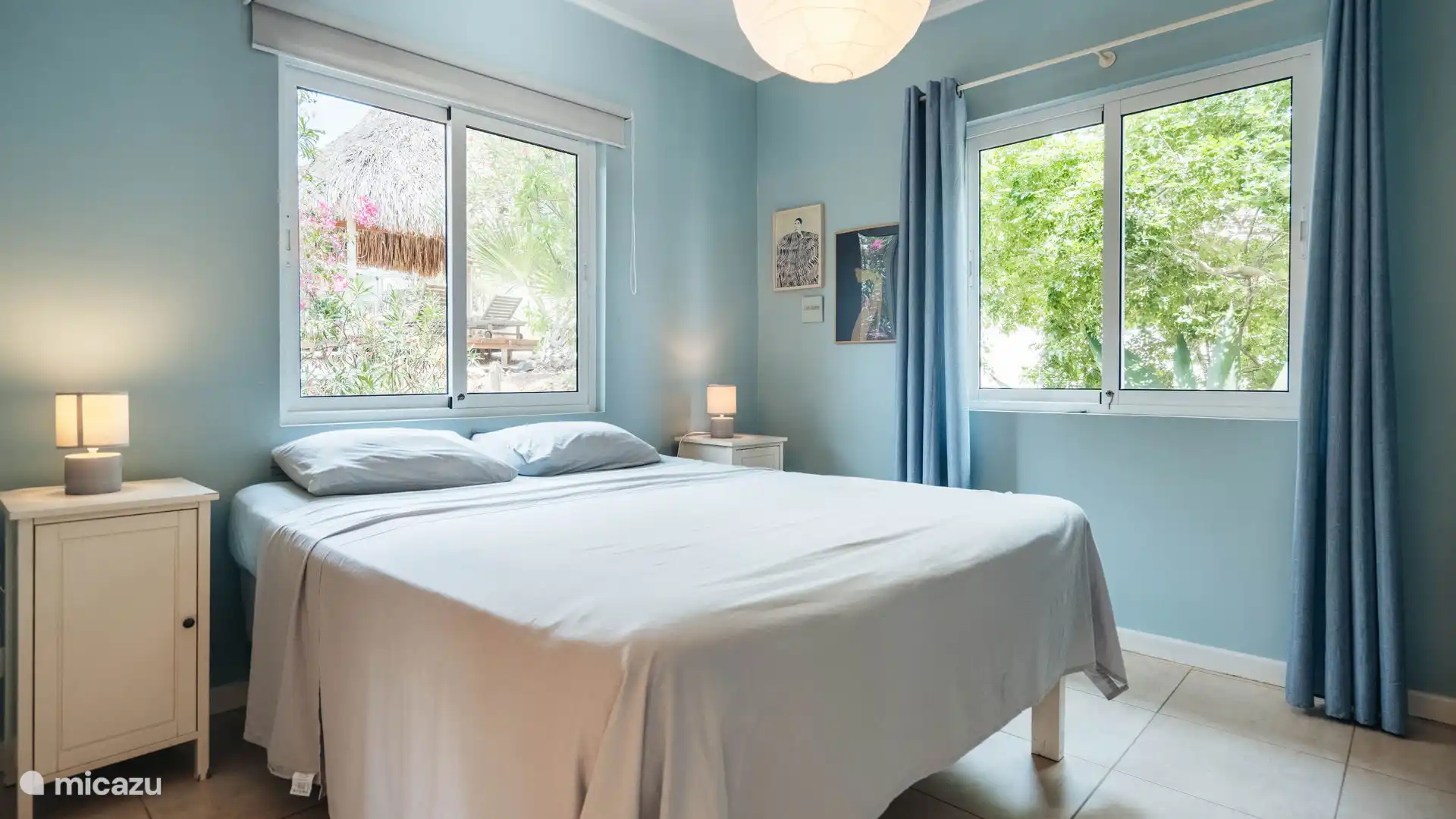 Master slaapkamer met badkamer ensuite 