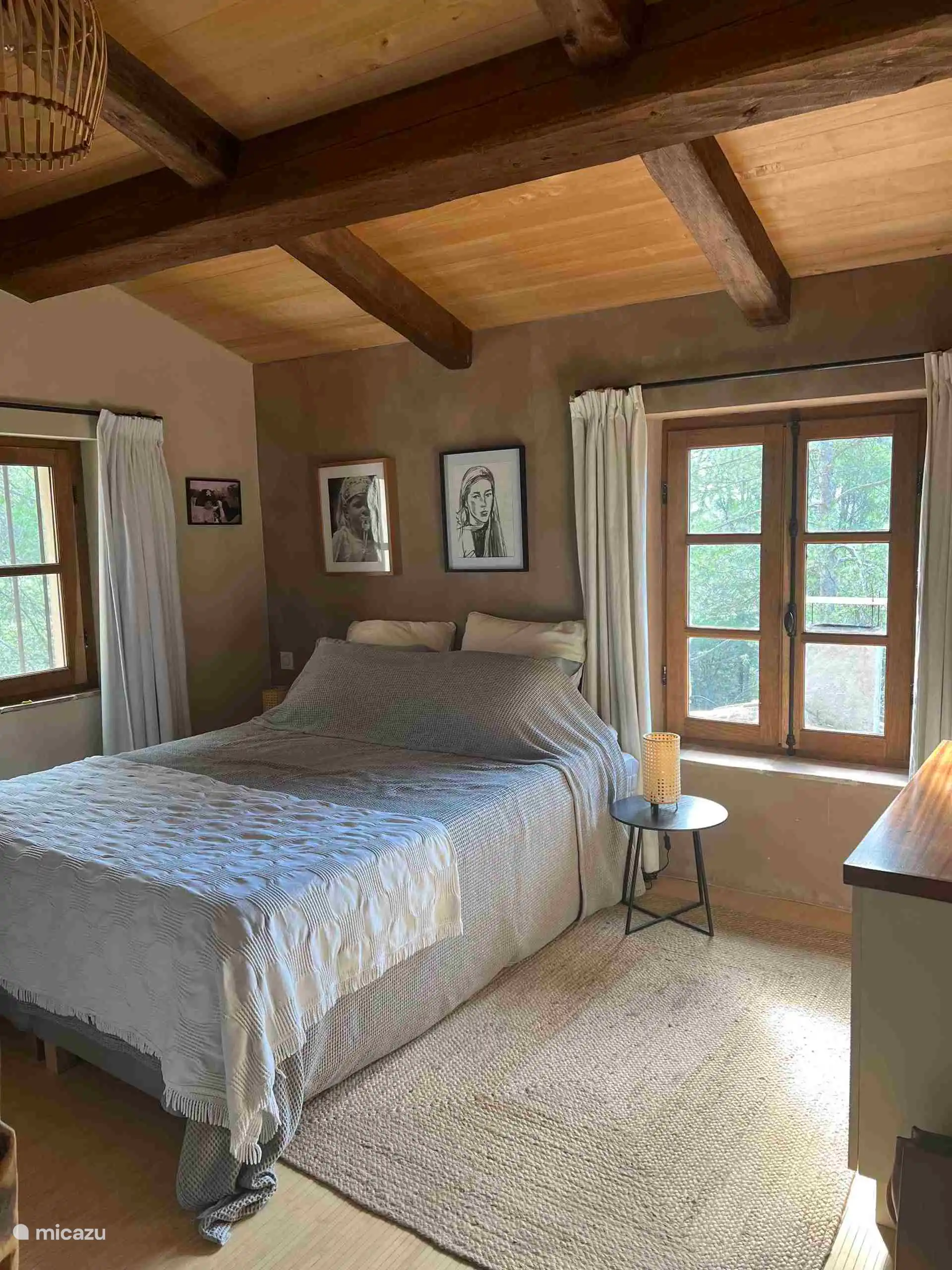 Dormitorio en la planta superior con 2 camas de 80x200 o una cama de 160x200cm