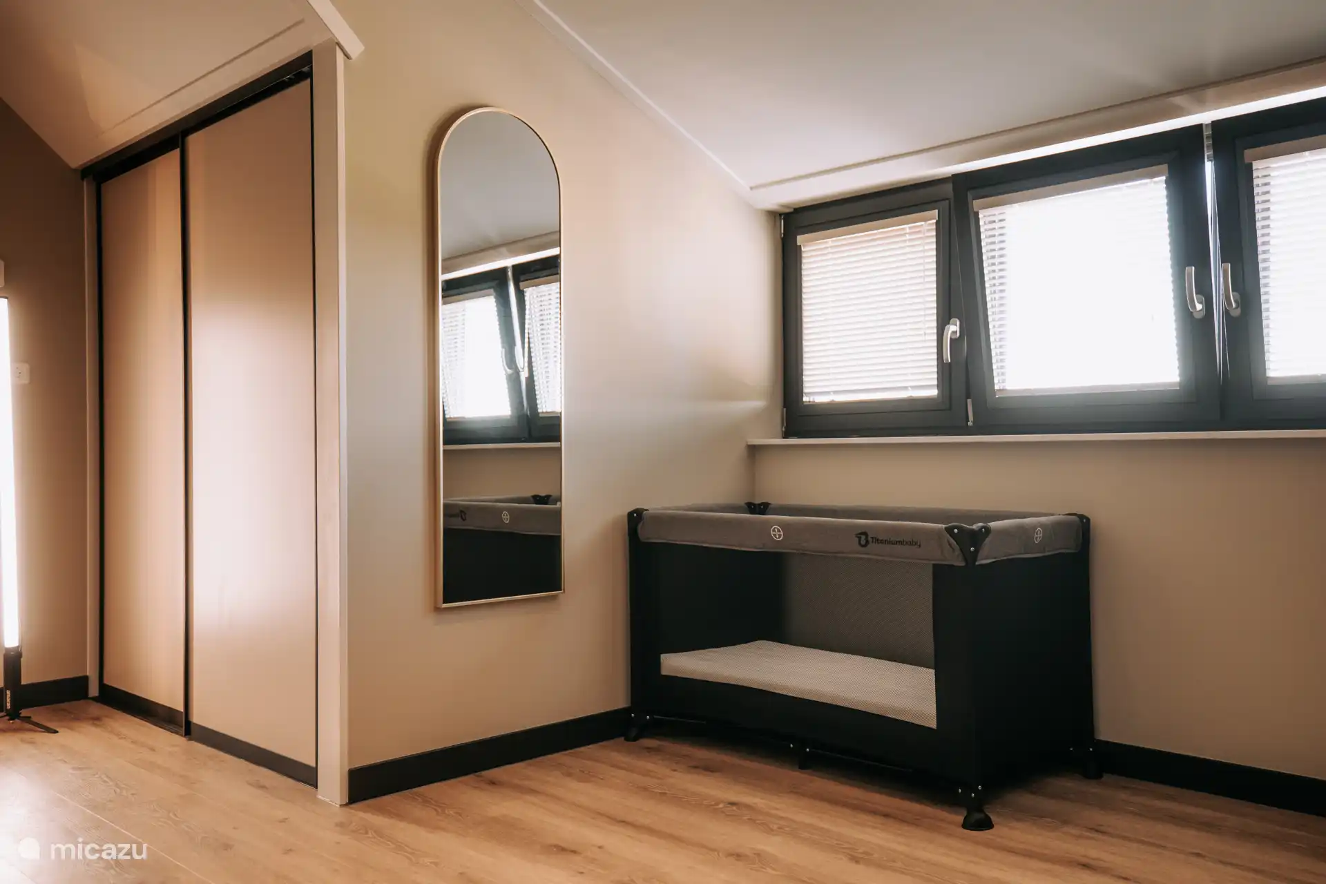 Schlafzimmer 3 Raum Babybett