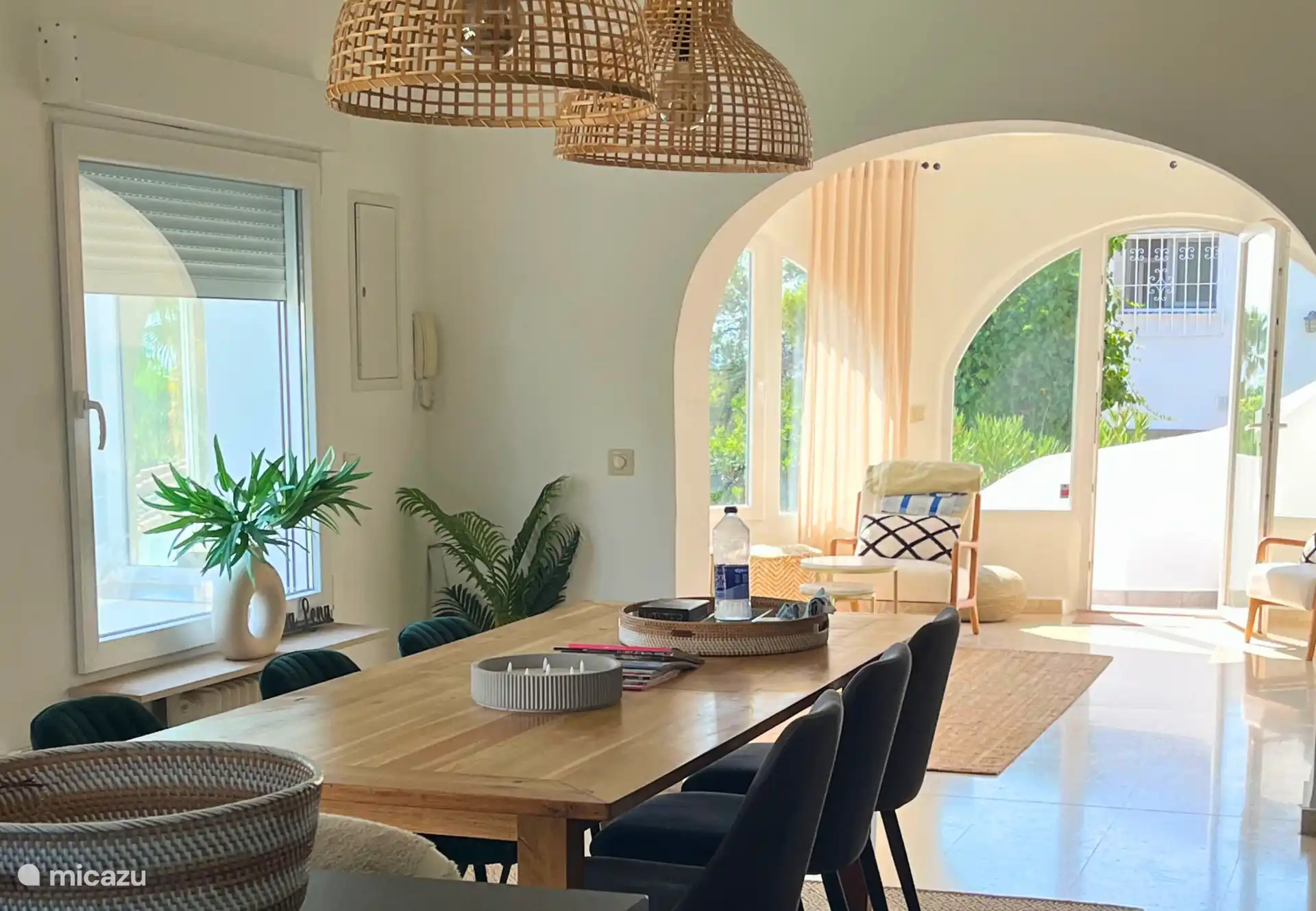 Villa Lena is een modern maar ook warm ingericht vakantiehuis voor 8 personen.