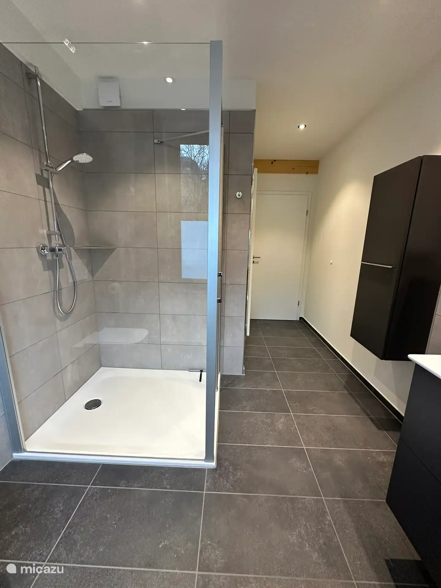 Badkamer en ruime douche