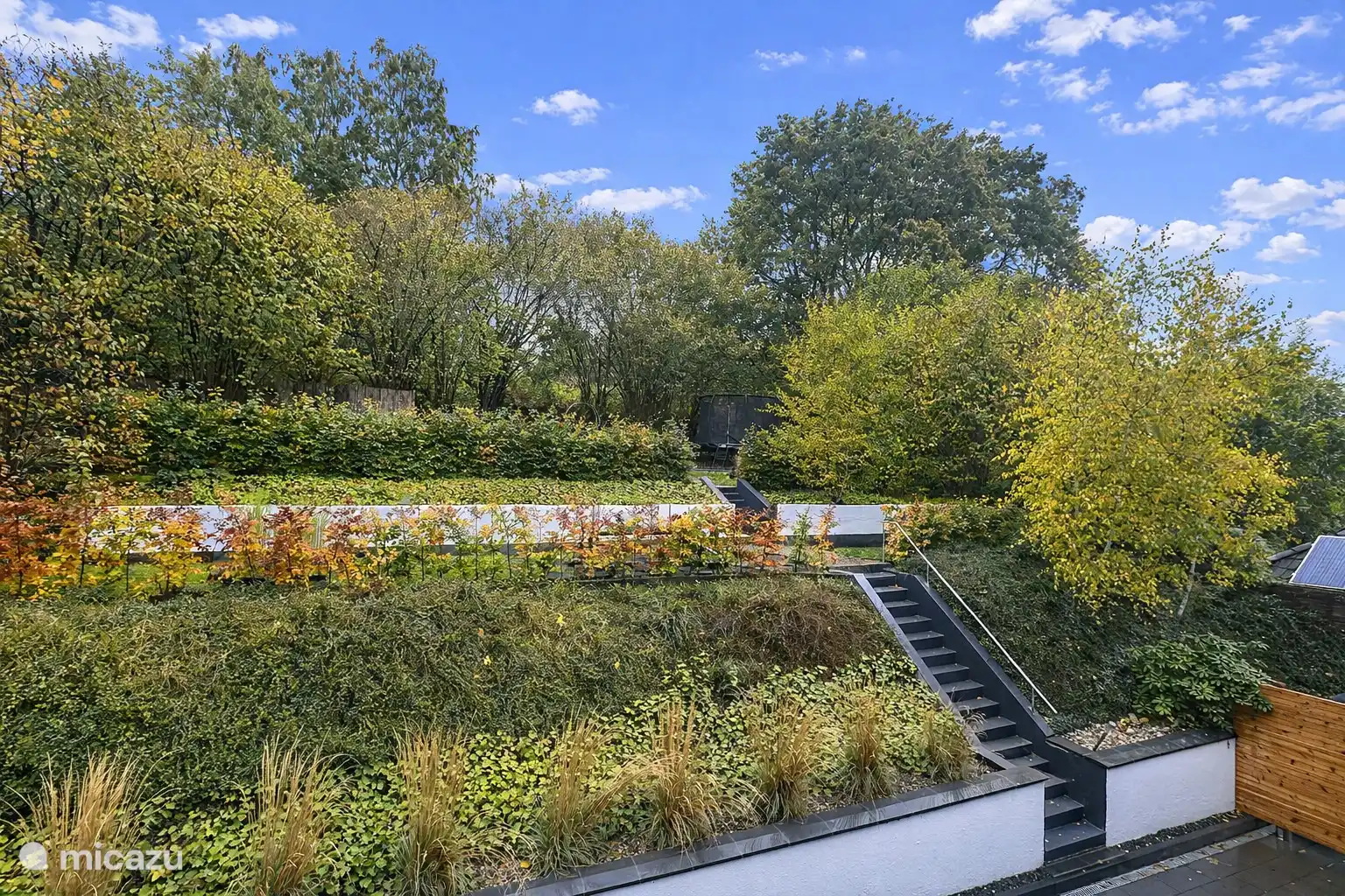 Uitzicht vanaf Villa Brachfeld naar de tuin
