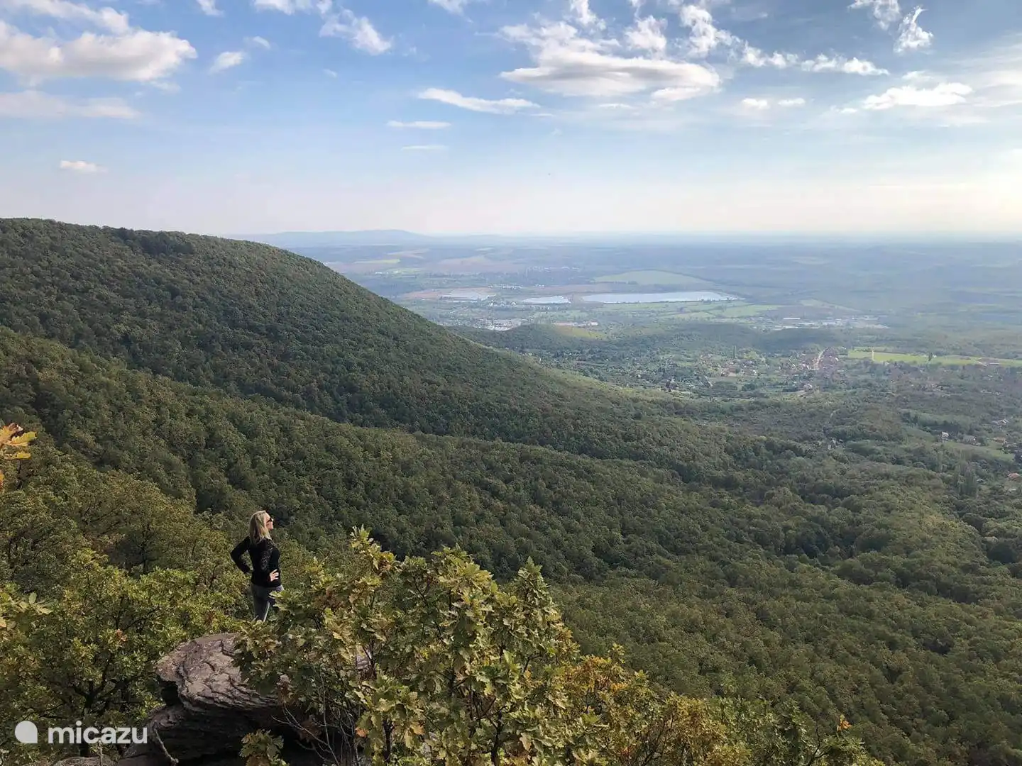 Je kunt uren wandelen in de bergen