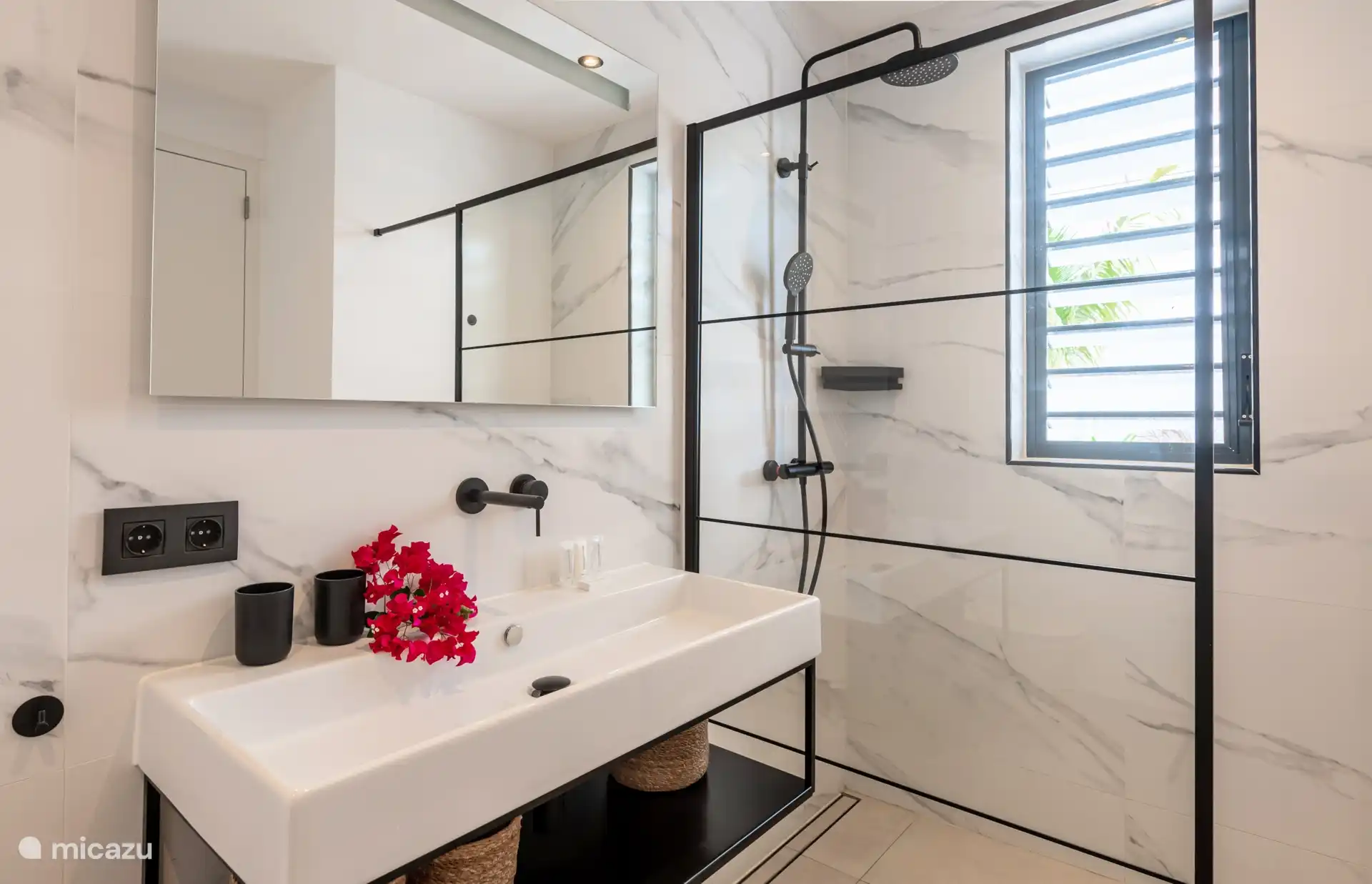 Bathroom 1 with shower