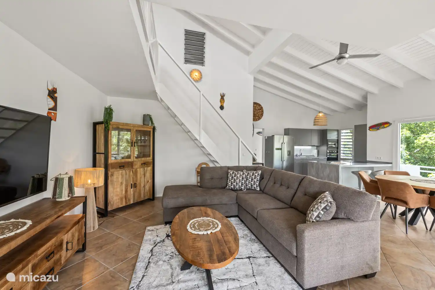 Sfeer impressie MiMaJo Tropicana