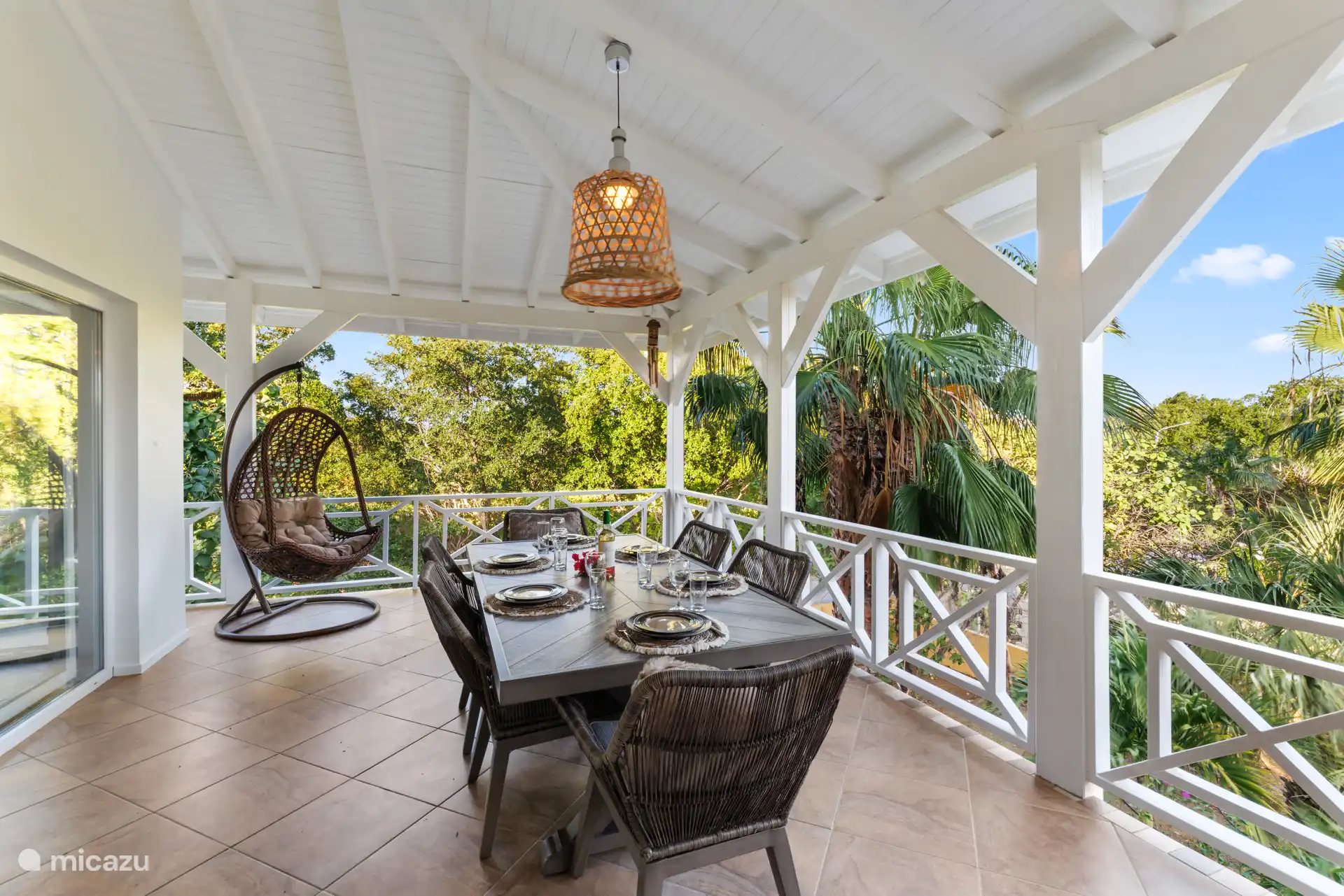 Sfeerimpressie MiMaJo Tropicana resort