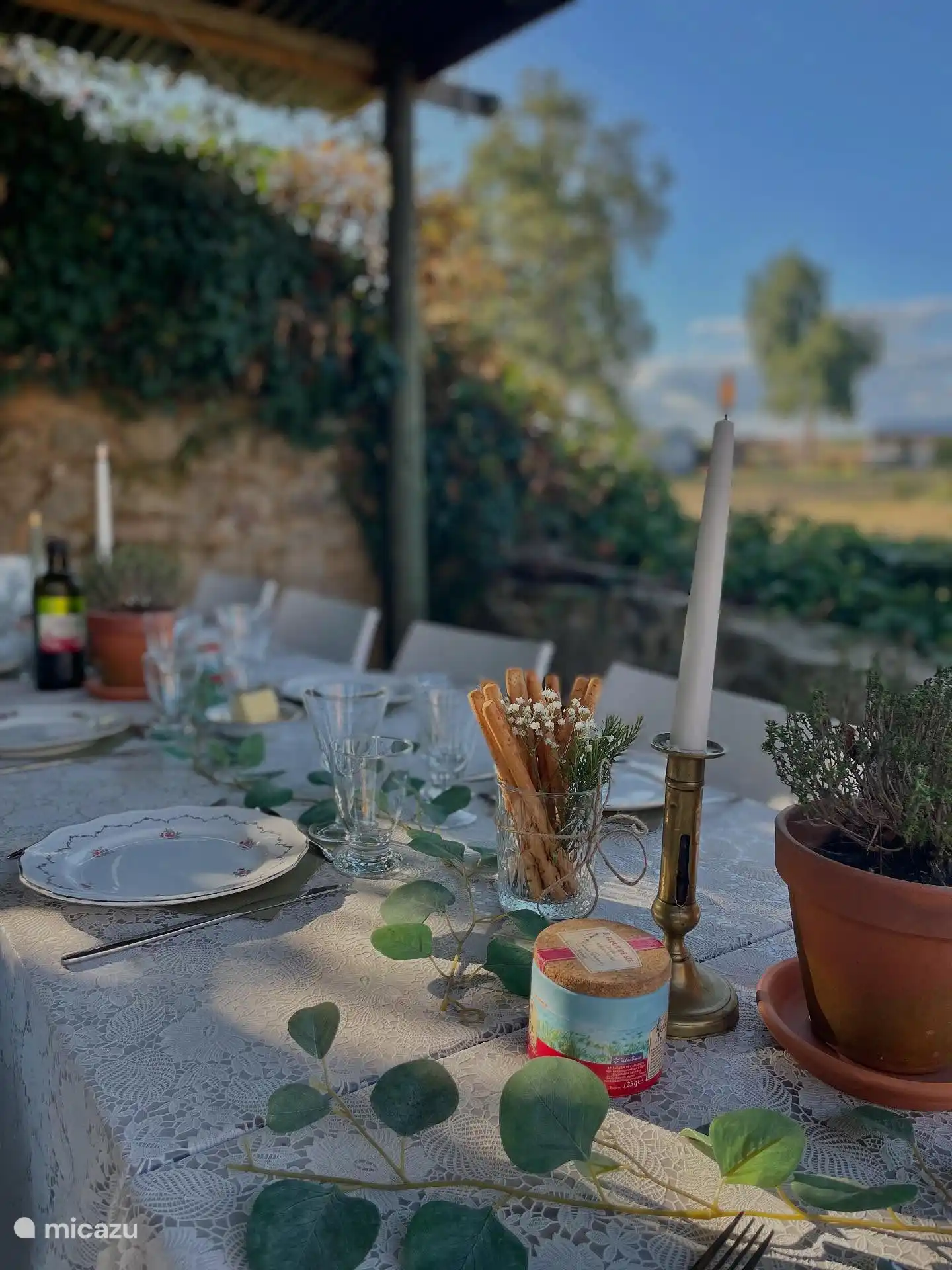 Table d'hôtes: 2x per week in June, July and August