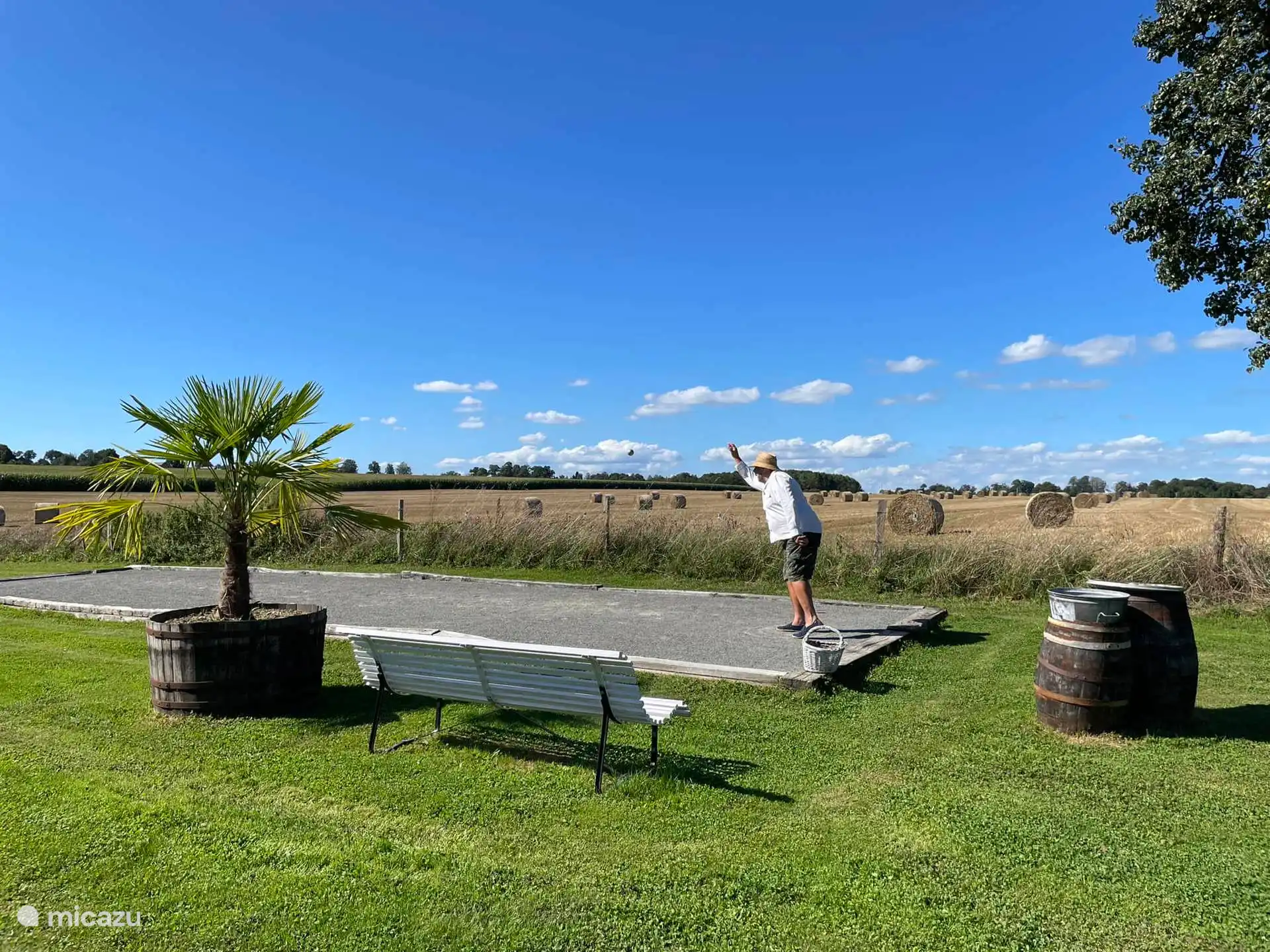 Bowling alley (balls available)