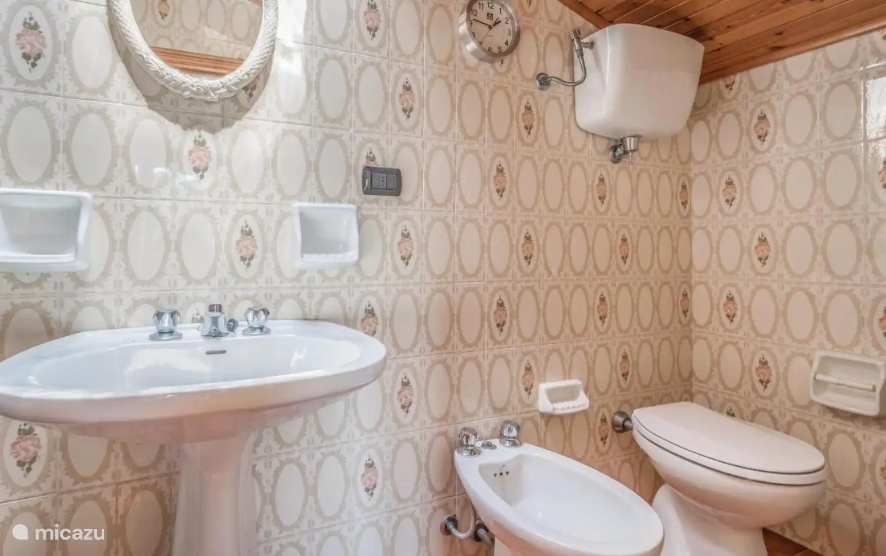 Badkamer van kamer twee van de villa op de tweede verdieping