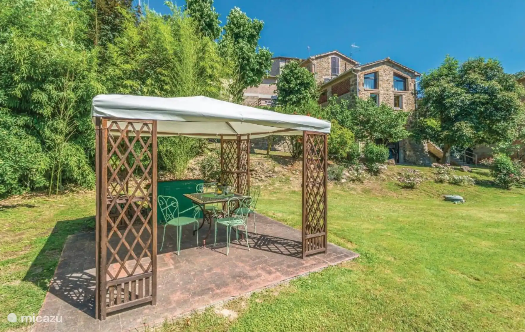 Prieel van het zwembadgebied