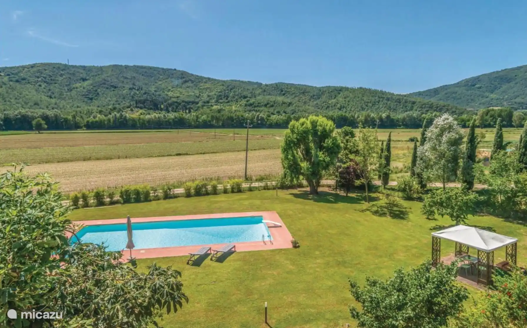 Privétuinen van de villa