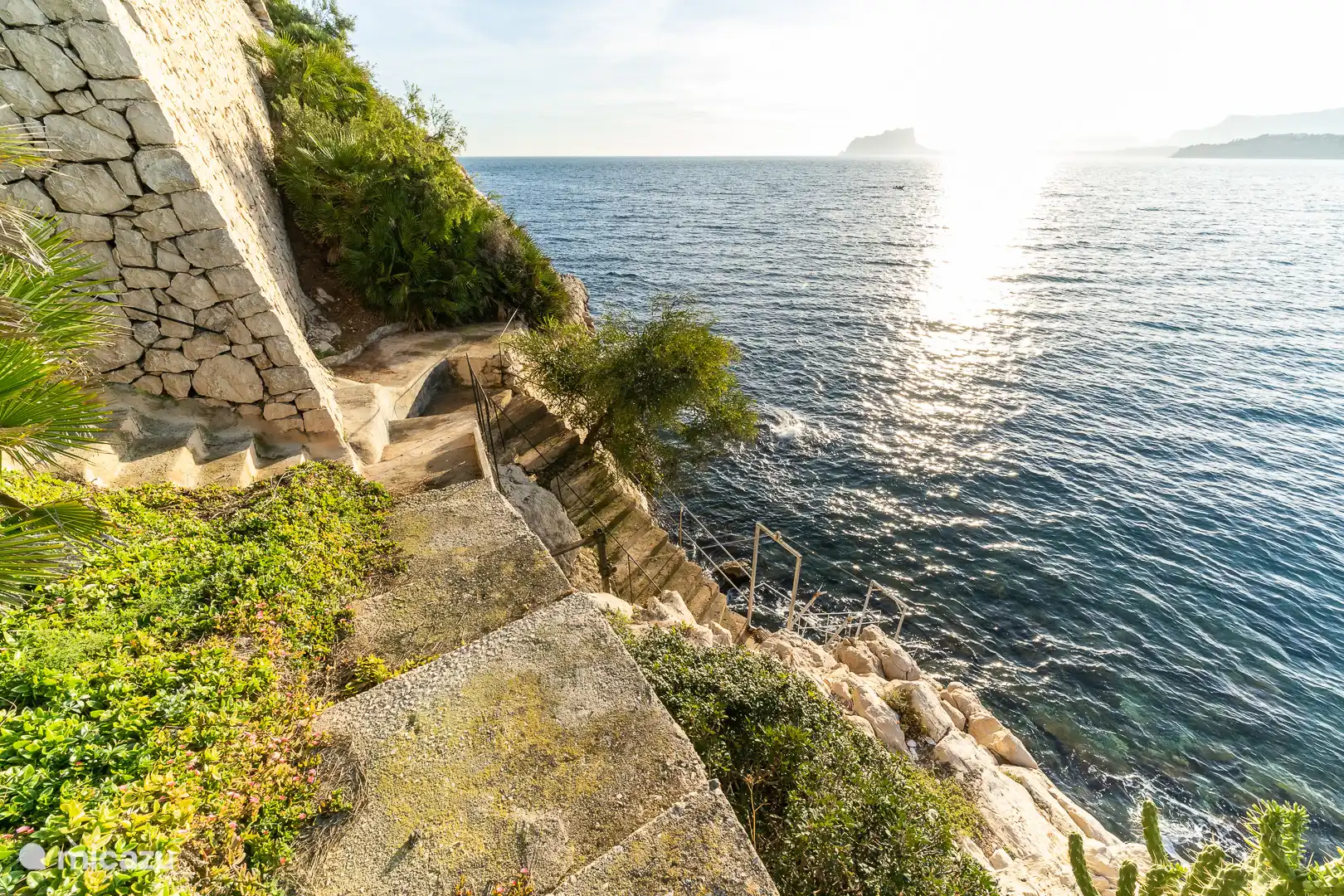 Private access to the sea