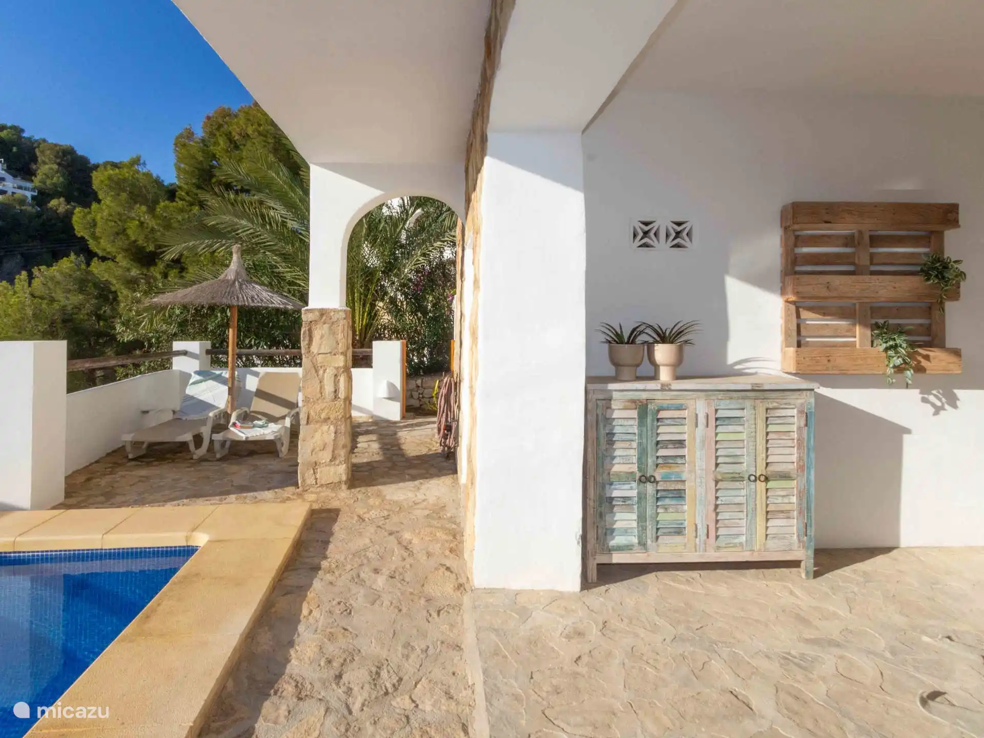 Casa La Vida - Access to the chill-out zone 