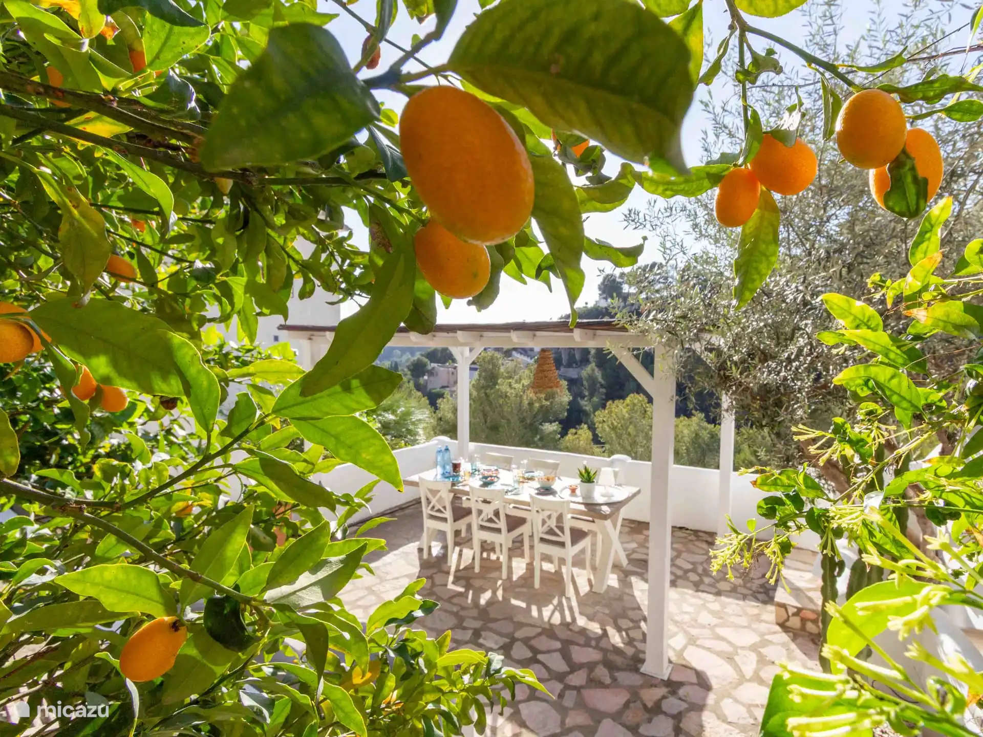 Casa La Vida - covered main terrace