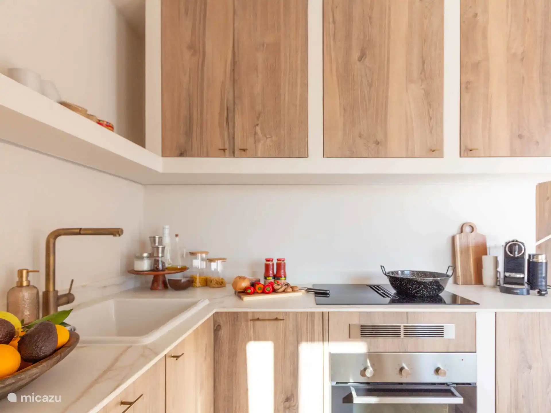 Casa La Vida - Modern kitchen with all amenities 