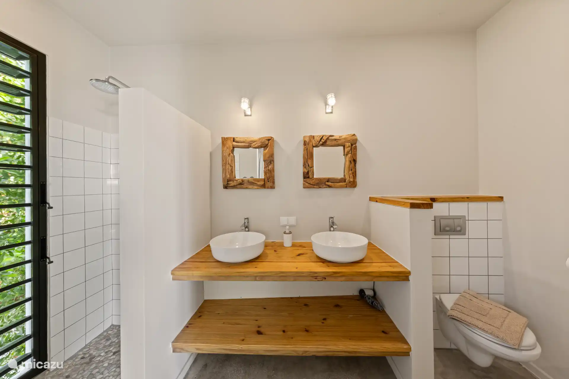 Badkamer 1, behorende bij slaapkamer 1