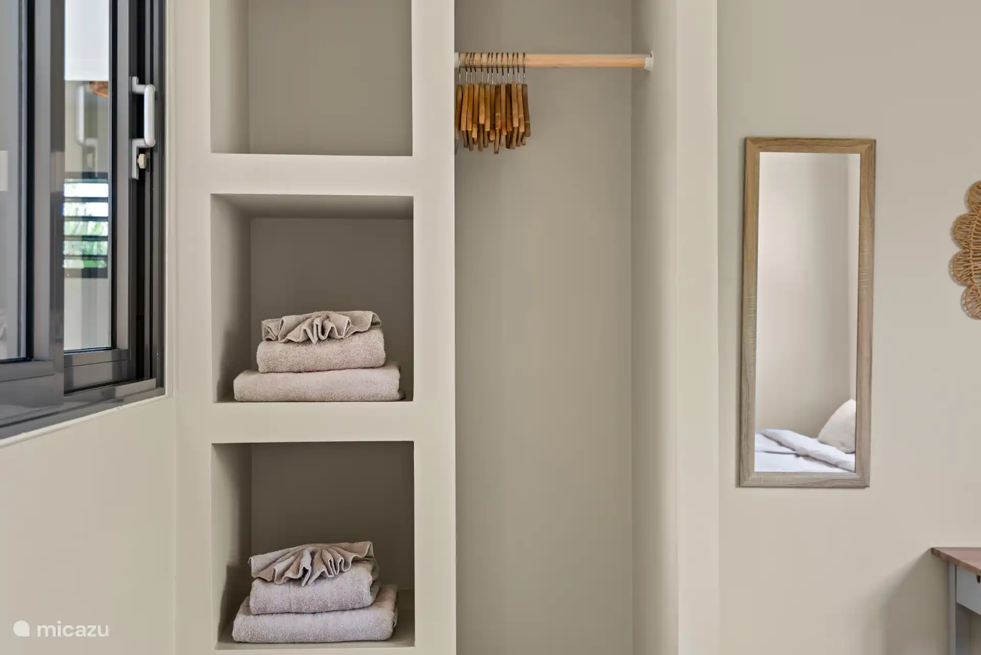 Inloopkast in slaapkamer 2