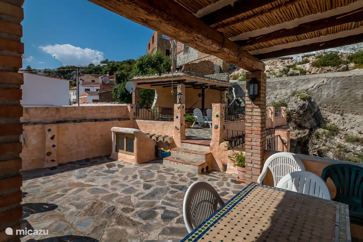 Onderste deel van grote dakterras