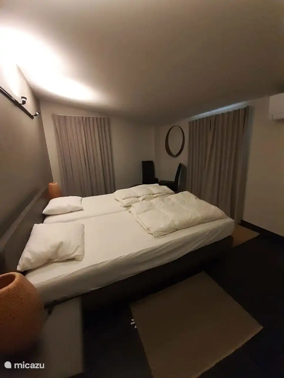 Ruimte op de begane grond met uitgang naar terras en tuin