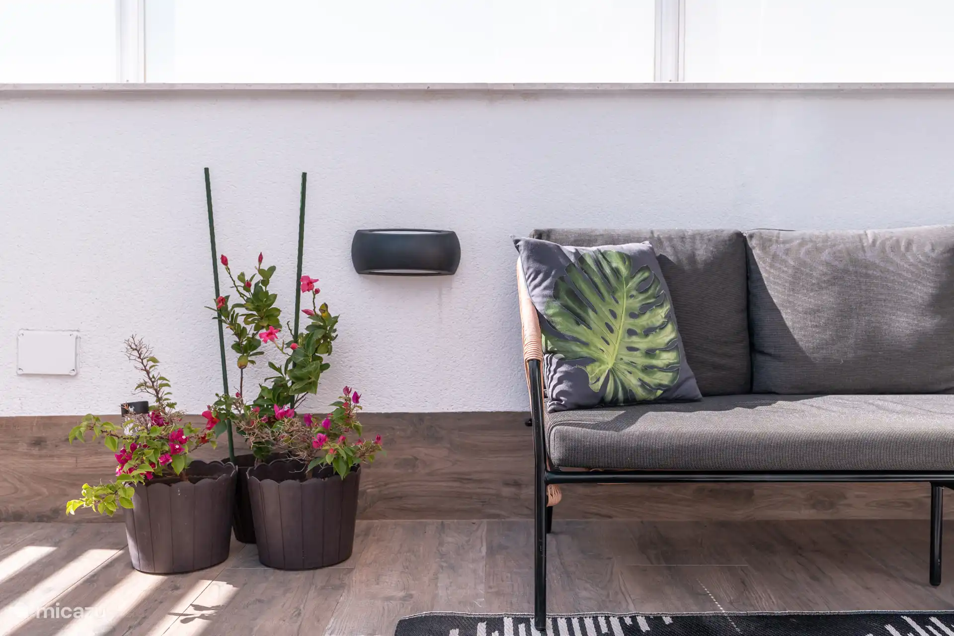 Terras aan de voorzijde