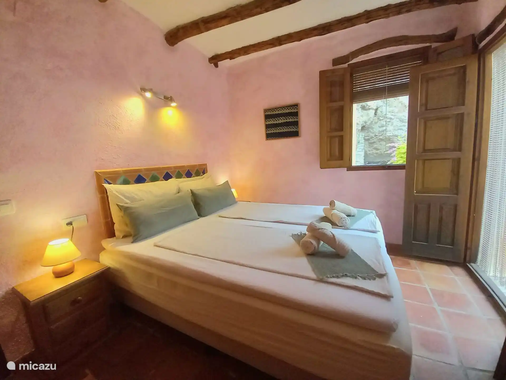 Slaapkamer 2 met box-spring (160cm x 200cm)