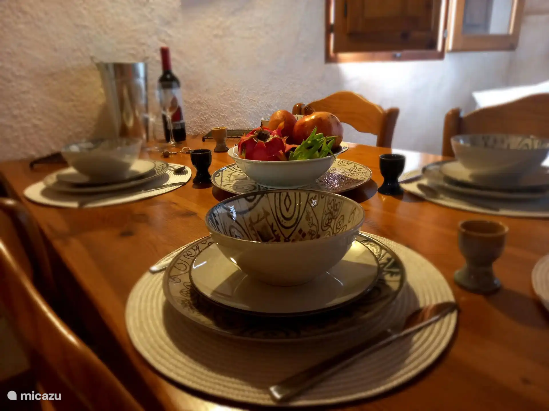 Kookgerei en servies aanwezig