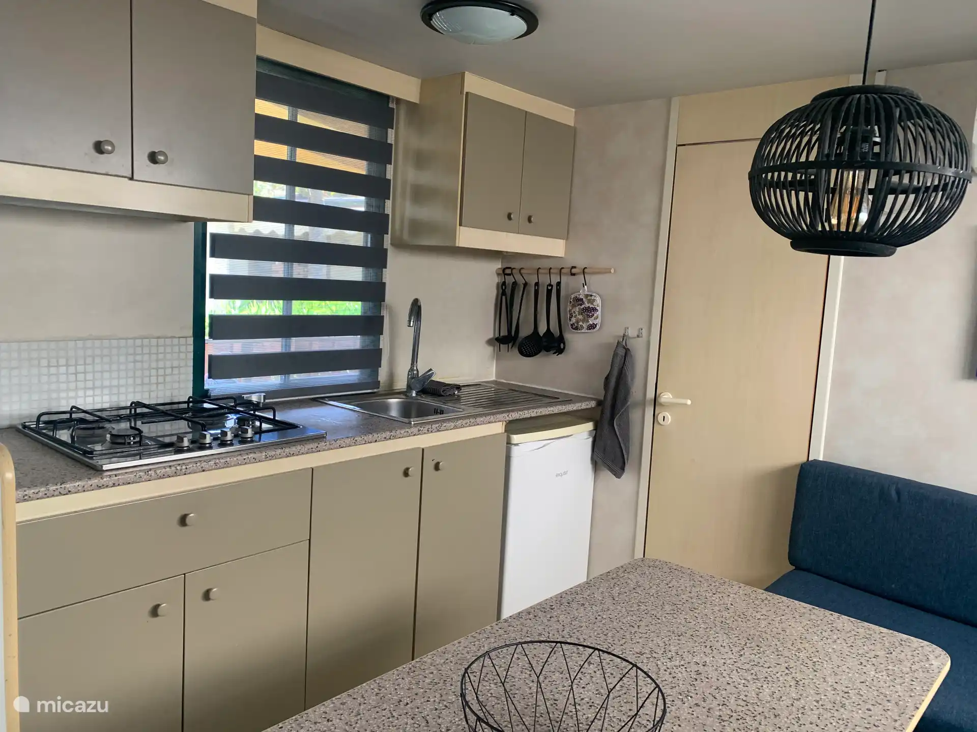 Compleet uitgeruste keuken