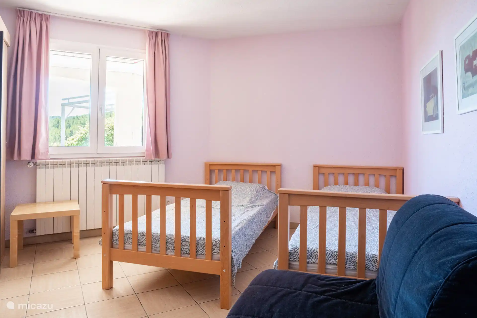 Chambre avec 2 lits simples