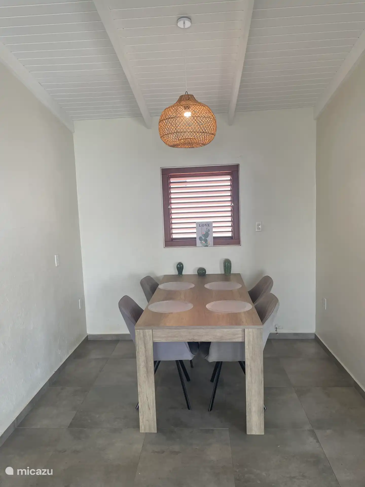 Eettafel binnen