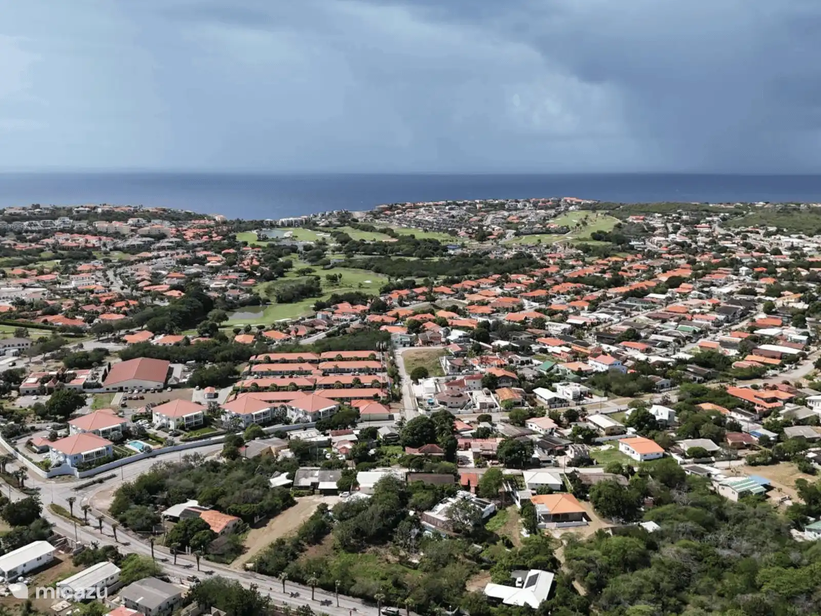 Casi todo, pero con la sensación de que estás completamente ausente durante un tiempo. Incluyendo vistas al mar.