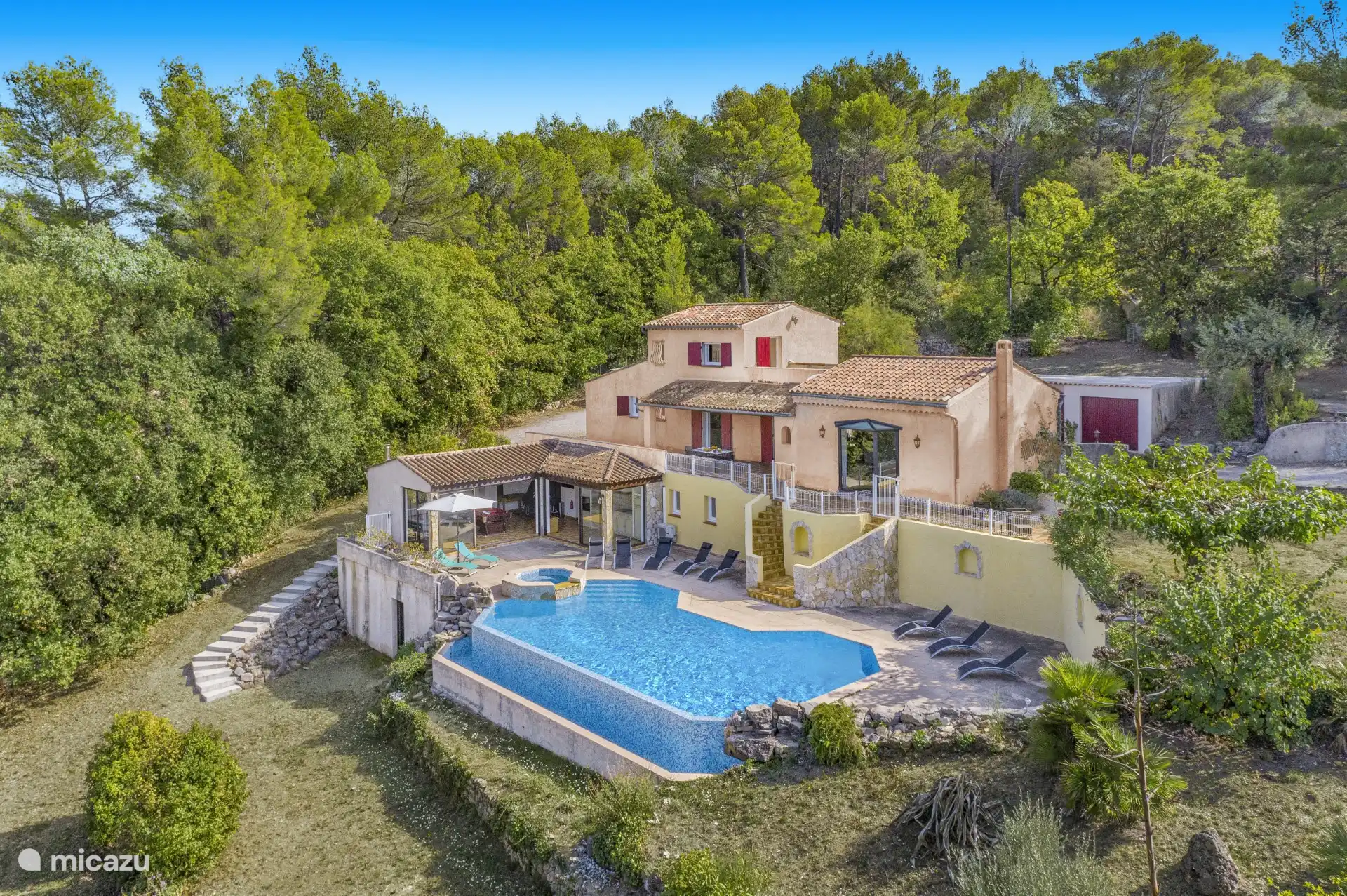 Location de Vacances Provence-Alpes-Côte d'Azur, France, maison de vacances - Villa Colombes | Villa de luxe de Provence