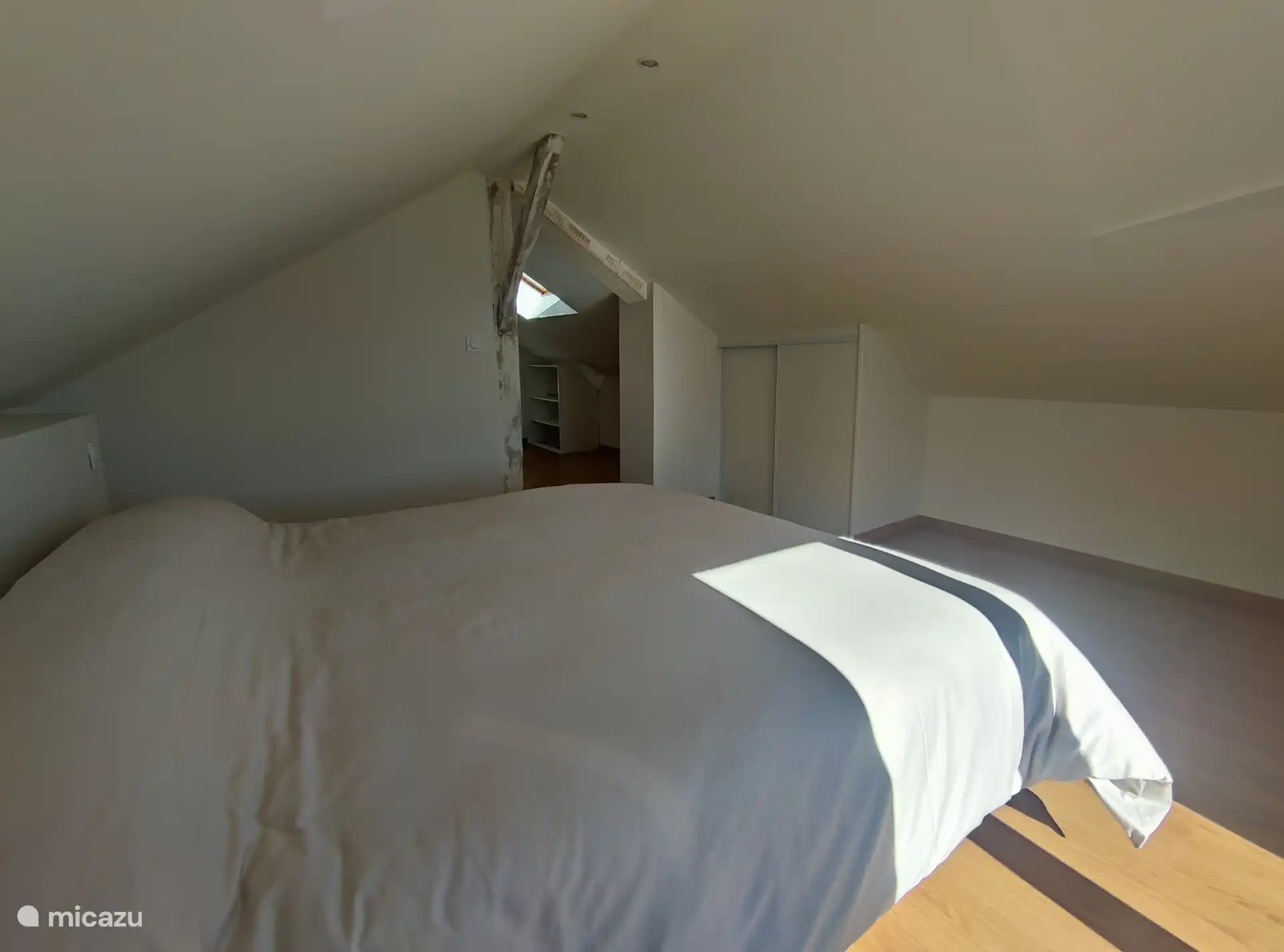 La chambre au premier étage