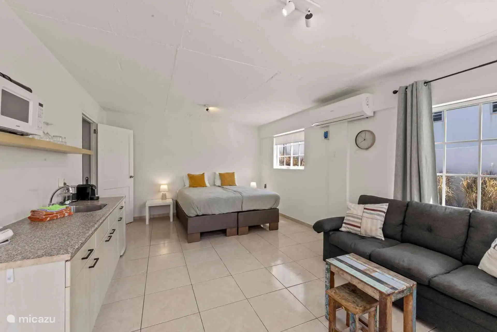 Slaapruimte / living