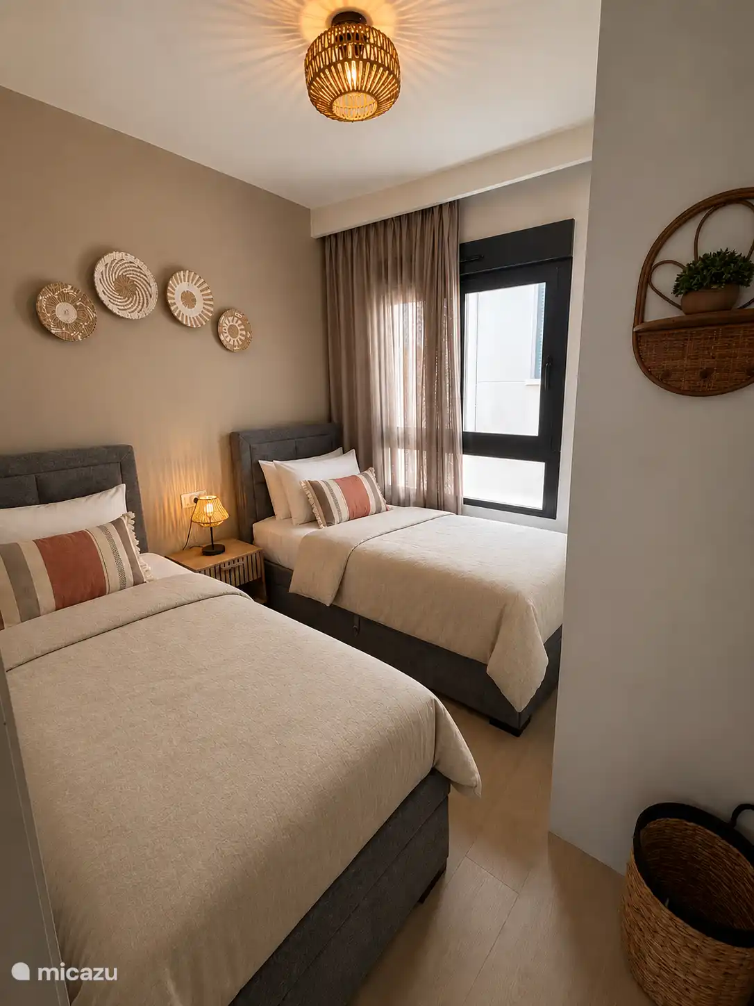 Slaapkamer 2 - met aparte badkamer